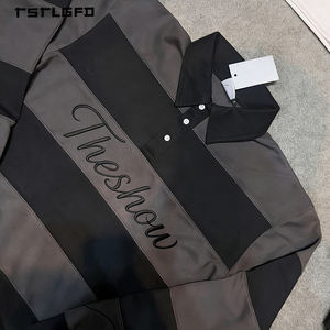 Polo de rugby en coton épais 340 GSM de qualité supérieure, avec broderie du blason, manches longues, personnalisation haut de gamme, OEM ODM, vêtements universitaires - Product Image 4