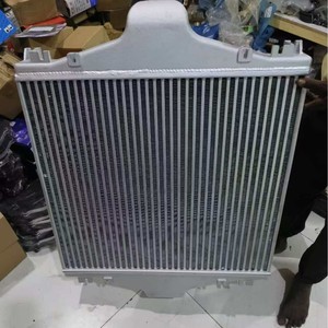 Radiateur pour camion Iveco 500348264, refroidisseur intermédiaire pour un refroidissement efficace - Product Image 3