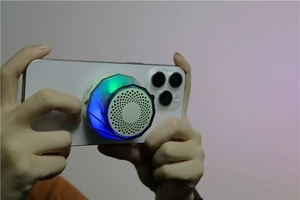 Sản xuất LED RGB <span class=keywords><strong>Mini</strong></span> xách tay loa bluetooth không dây với cơ sở từ tính - Product Image 4