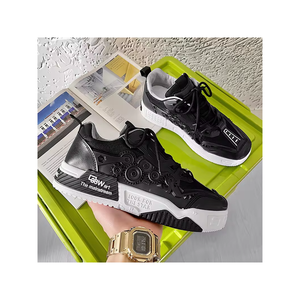 Vendita calda di scarpe sportive da uomo di alta qualità Logo personalizzato Casual e alla moda scarpe da Skateboard - Product Image 4