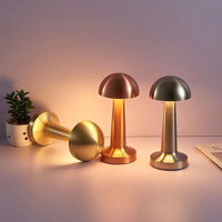 Lampe de table LED de style moderne fabriquée sur mesure pour la décoration de la maison, économie d'énergie, base en fer, alimentation CA, options multicolores, garantie de 2 ans