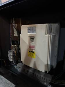 700T伺服注塑机节能型塑料加工机，具有坚固的夹紧系统，适用于批量生产制造 - Product Image 4