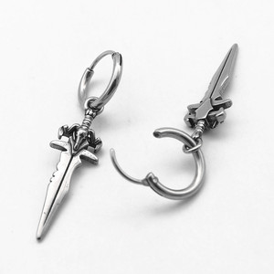 Pendientes colgantes con forma de espada y diseño de cabeza de oveja de yunnique, joyería de moda de acero de titanio para hombres y mujeres, pendientes de plata tibetana - Product Image 4