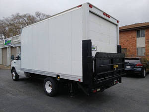Venta al por mayor de chasis cutaway DRW E-Series E-350 2015 usado, 2 puertas, distancia entre ejes de 158 pulgadas, con asientos de cuero y faros LED (lado izquierdo) - Product Image 4