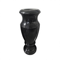 Vase funéraire en granit noir en gros pour cimetière, vase à fleurs en pierre naturelle pour tombe, design de vase funéraire à vendre