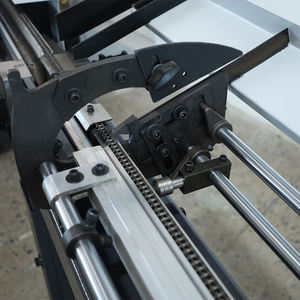 เครื่องป้อนเหล็กแท่งอัตโนมัติความเร็วสูง ยาว 2500 มม. สำหรับเครื่องกลึง CNC เส้นผ่านศูนย์กลาง 3-42 มม. เครื่องป้อนเหล็กแท่งระบบไฮดรอลิก - Product Image 6