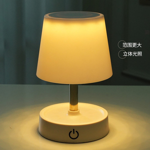 Lampe de table moderne en bois jaune écologique avec abat-jour en cristal conique, base en bois, col flexible LED E26, 3500K, alimentation CA, pour la décoration de chambre - Product Image 2