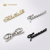 HONMEO Étiquettes métalliques personnalisées estampées, étiquettes métalliques gaufrées moulées sous pression pour jeans, badges pour vêtements en denim, fabricant en gros