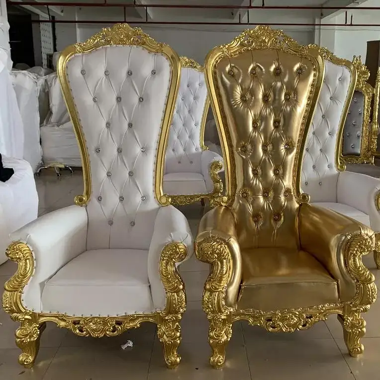 사건 가구 절묘한 고전적인 황금 나무로 되는 레이나 왕좌 의자 세트, 결혼식 호화스러운 높은 뒤를 위한 임대료