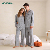 Ensemble de pyjamas assortis OEM ODM pour couple, taille élastique, boutons, vêtements de détente avec poches, pour hommes et femmes, étiquette personnalisée au col, collection Printemps