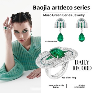 Pendientes de plata 925 chapados en oro para mujer, joyería decorativa Art Déco con forma de gota de agua verde - Product Image 2