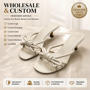 <span class=keywords><strong>Sandali</strong></span> con <span class=keywords><strong>Tacco</strong></span> Alto e Punta Quadrata Personalizzati, Fiocco Bianco e Cinturino Sottile, Colore Personalizzabile, Calzature da <span class=keywords><strong>Donna</strong></span> - Product Image 1