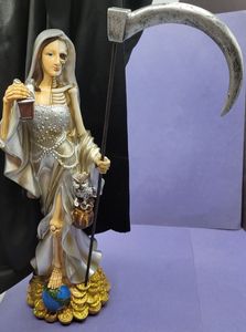 Estatua de Resina de la Santa Muerte de 12 Pulgadas, Mitad Mujer, Santa Muerte Media Mujer - Product Image 2