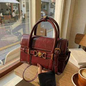 Bolso retro de moda para mujer, bolso de hombro de cuero PU de moda para mujer, bolso tipo silla de montar muy vendido - Product Image 2