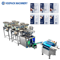 Machine de comptage et d'emballage de capsules à 8 compartiments avec sachet à trois soudures latérales pour capsules, gélules molles, packs nutritionnels et suppléments