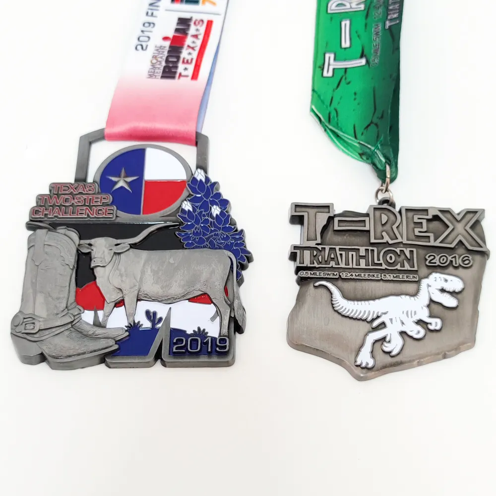 Fabricante, venta al por mayor, diseño de metal, Premio de Oro 3D, Medalla deportiva para correr Maratón, medalla de triatlón T-Rex de desafío personalizado