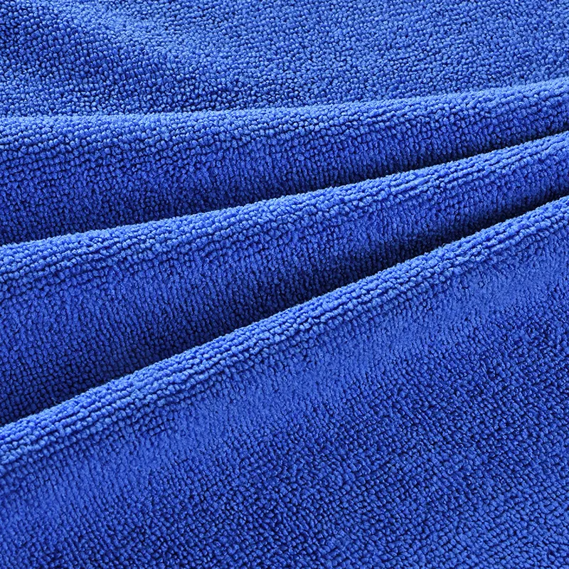 в полиамиде и лайкре. ткань макро. пятно от дезодоранта на одежде. ткань трикотаж вареная. суплекс ткань.