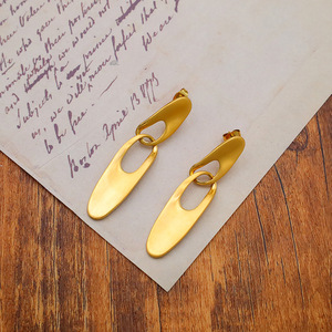 Geometric Gold Drop Earrings Zinc Alloy Party Jewelry Oval Shape Stainless Steel Post - Product Image 2