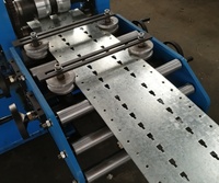 Système d'étagère verticale de pilier de rayonnage de stockage d'entrepôt faisant le petit pain formant des machinesanufacturer à vendre