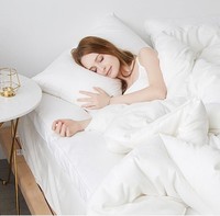 Oreiller de lit moderne personnalisable en polyester doux et moelleux en fibre de haute densité soutien du cou hypoallergénique pour un sommeil confortable
