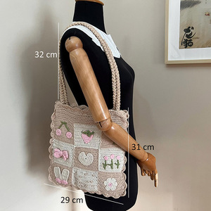 Bolso de hombro de <span class=keywords><strong>invierno</strong></span> con flores de <span class=keywords><strong>ganchillo</strong></span> bonitas personalizadas, <span class=keywords><strong>bolsos</strong></span> de playa, bolso de mano de punto grande hecho a mano de lujo con forro interior y broche - Product Image 5