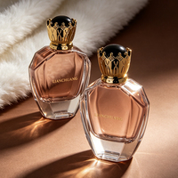 Flacon de parfum en verre transparent polygonal de luxe 80 ml, le plus vendu en usine, avec bouchon couronne et coffret cadeau pour femmes, idéal pour les fabricants de parfums (OEM)