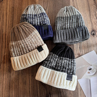 Bonnet en tricot jacquard doublé polaire pour homme, coupe-vent et résistant au froid, avec bouton ; Chapeau en laine tendance pour adultes