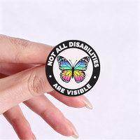 Broche en émail Papillon Arc-en-ciel avec slogan « Toutes les Handicaps Ne Sont Pas Visibles », en alliage de zinc, pour sac à dos, veste, chapeau, revers, décoration