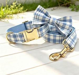 Ensemble collier et laisse pour chien en polyester bleu clair à carreaux, avec un design vintage mignon et une boucle robuste - Product Image 1