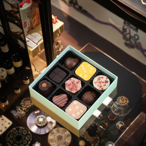 Cajas Rígidas Recubiertas, Biodegradables y Ecológicas, con Laminado Mate y Grabado en Relieve, de <span class=keywords><strong>9</strong></span> Compartimentos, para Alimentos, Postres, Repostería, Día de la Madre - Product Image 2