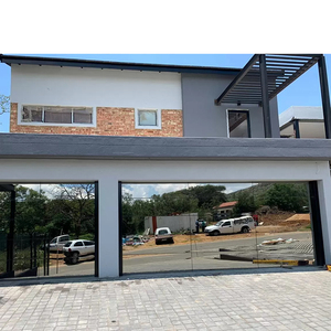 <span class=keywords><strong>Porte</strong></span> <span class=keywords><strong>de</strong></span> <span class=keywords><strong>garage</strong></span> en aluminium et verre sans cadre <span class=keywords><strong>Hormann</strong></span>, <span class=keywords><strong>porte</strong></span> <span class=keywords><strong>de</strong></span> <span class=keywords><strong>garage</strong></span> <span class=keywords><strong>sectionnelle</strong></span> électrique sur mesure pour villa - Product Image 3