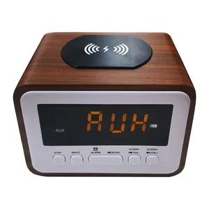 Jam Alarm Nirkabel Bluetooth AUX, Pengeras Suara Radio untuk Rumah Bluetooth AUX Dapat Diisi Ulang Kayu Mini