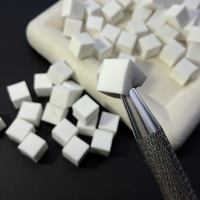 Nouveauté : Bloc d'éponge mini tofu de 1 cm, outil de blush dégradé imprimé personnalisé, stylo anti-rayures, éponge à ongles, pince à ongles, stylo de manucure YULI