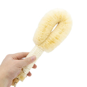 Venta al por mayor Eco Natural Exfoliante <span class=keywords><strong>Cepillo</strong></span> Redondo <span class=keywords><strong>de</strong></span> Madera Masaje Piel Cuerpo Madera Seco <span class=keywords><strong>Ducha</strong></span> <span class=keywords><strong>Cepillo</strong></span> <span class=keywords><strong>de</strong></span> Limpieza Exfoliante Corporal Cepillos <span class=keywords><strong>de</strong></span> Baño - Product Image 3