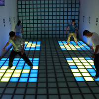 Salle d'équipement de grille de parc d'attractions d'intérieur populaire activer les jeux système de jeux de sol Led interactif pour les enfants