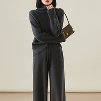 Ensemble 2 pièces pour femme : pantalon décontracté en laine et cachemire tricoté, coupe ample, et pull col roulé polyvalent pour l'automne