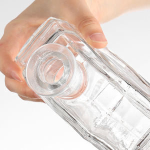 Botellas de 500 ml, 700 ml, 750 ml, 1 L para Ginebra, Whisky, Vodka, Licores Blancos, Modernas y Sencillas, de Fondo Grueso, Poligonales - Product Image 5