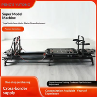 Machine de Pilates professionnelle en aluminium noir avec chariot coulissant pour amincissement et programmes de mise en forme en studio pour femmes