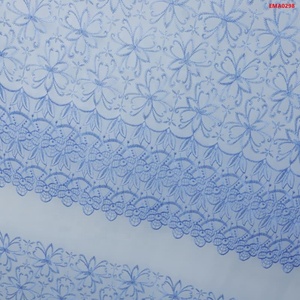 Vente en gros 3m de tissu de broderie en dentelle blanche maille durable tissu de broderie à oeillets Voile suisse évidé pour robe de femme - Product Image 1