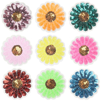 Patch thermocollant personnalisé en tissu denim avec fleur de marguerite à sequins, applique brodée florale, broderie de tournesol, alphabet, badge DIY pour