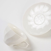 Tasse à café et soucoupe en céramique blanche gaufrée, ensemble de tasse et soucoupe de luxe minimaliste blanc pur à texture haute 230 ml
