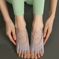 Nouveau style personnalisé Chaussettes de yoga Pilates à double sangle croisée en coton à dos ouvert pour femmes Chaussettes de sport antidérapantes à cinq doigts