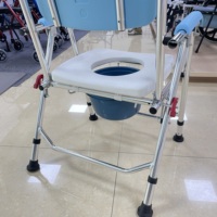 Chaise de toilette pliable en gros d'usine équipement de sécurité de salle de bain mobile pour femmes âgées et enceintes