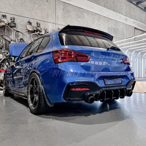 สำหรับ BMW ซีรีส์ 1 F20 LCI M140i MP ปี 2015-2019 ชุดแต่งกันชนหลัง ดิฟฟิวเซอร์ สปอยเลอร์ สปลิตเตอร์ ป้องกันรอยขีดข่วน อุปกรณ์ตกแต่งรถยนต์ - Product Image 4