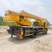 Grue télescopique hydraulique de boom d'automobile grue de voiture de 12 tonnes avec le châssis hydraulique du treuil DONGFENG