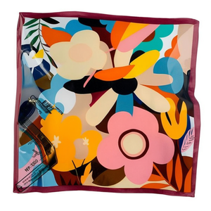 Foulard Quadrato Piccolo con Fiori Colorati 70x70Cm Accessorio di Moda per Donne - Product Image 1