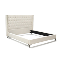 Lit capitonné de luxe en tissu crème Rondure BF-1002, taille Queen, avec garniture en clous