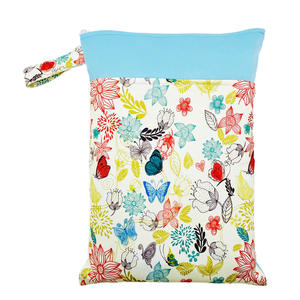 Sac humide à double fermeture éclair 25x35 cm Couleur patchée Sacs à couches réutilisables imperméables pour bébé - Product Image 4