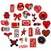 Nouvelle Série Rouge : Patch thermocollant brodé style 'Cool Girl' avec motifs Cœur, Nœud, Capsule, Fraise et Carte pour vêtements et accessoires