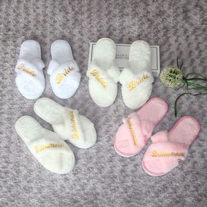 Pantuflas de Felpa Bordadas para Mujer, Creativas, para Novia, Damas de Honor, Accesorios para Fotos de Boda, Zapatos Románticos para Luna de Miel, para Bodas de Invierno - Product Image 1